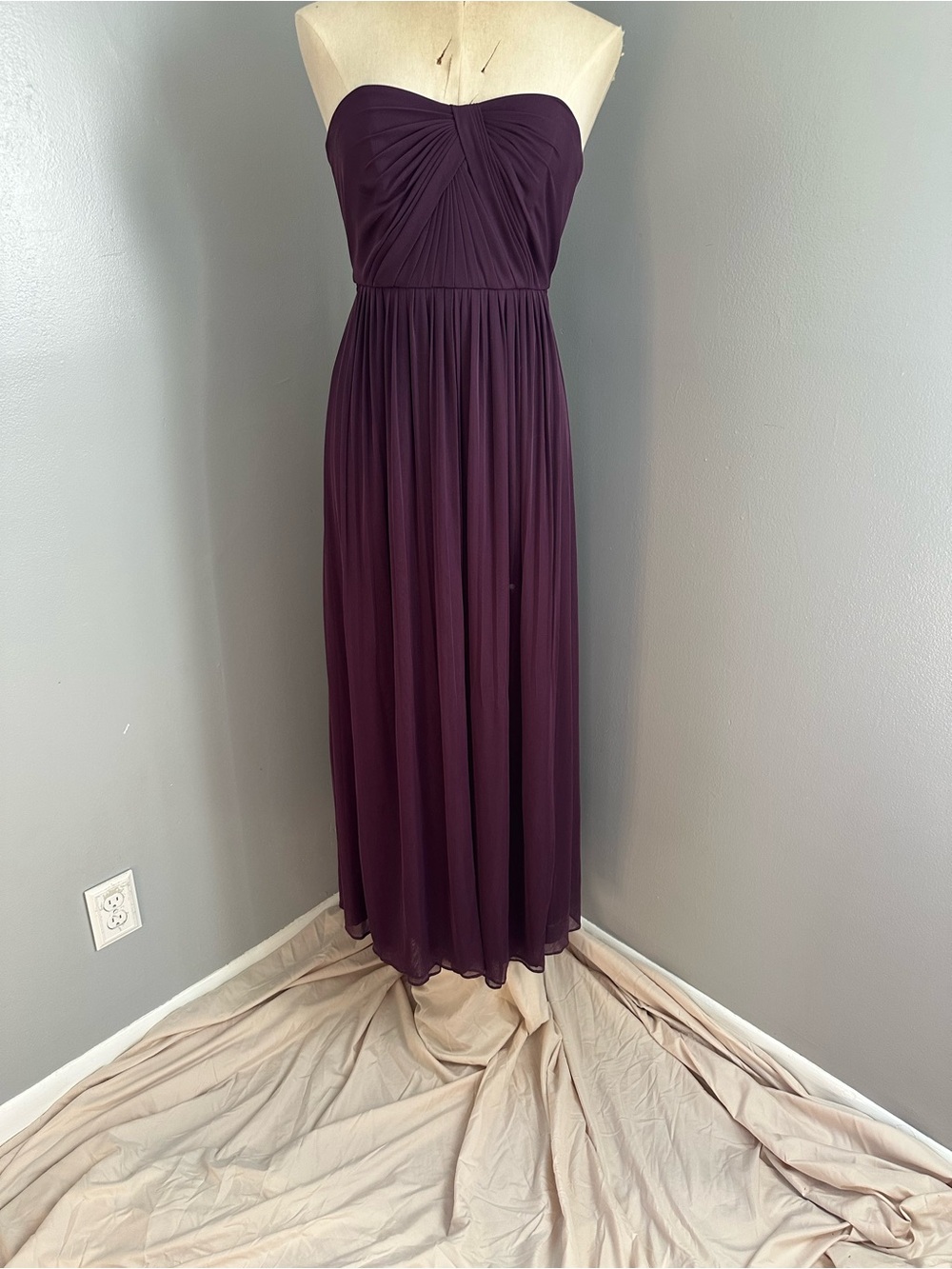 David's Bridal Strapless Dress